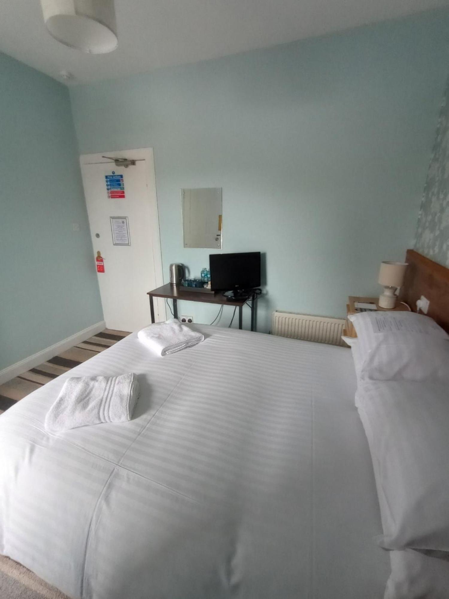 Hotel Goblin Ha' Gifford Zewnętrze zdjęcie